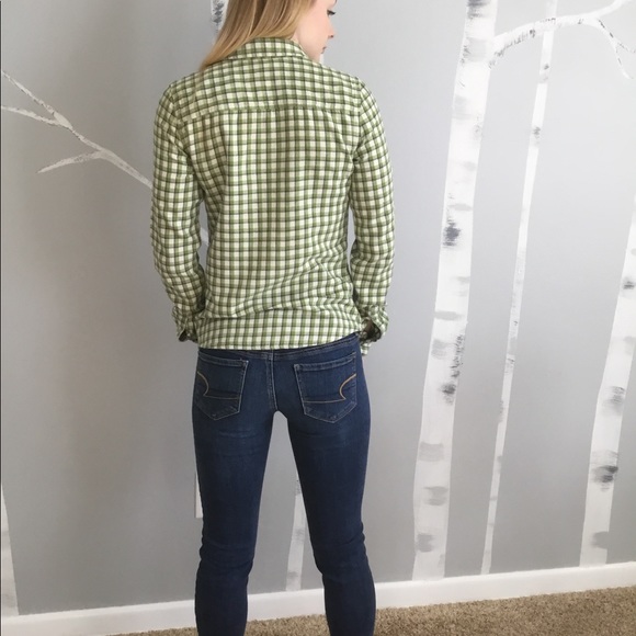 Two Hollister button up shirts for the price of 1 - Picture 8 of 8